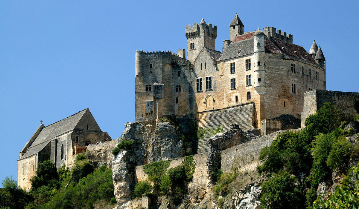 château de beynac en Dordogne Périgord noir proche de sarlat